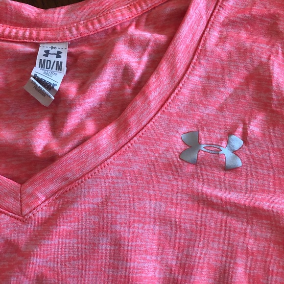 Pink athletic v-neck - Picture 2 of 2